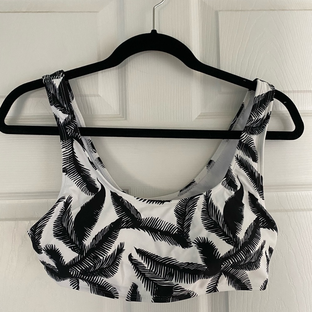 Scoop Neck Bikini Top